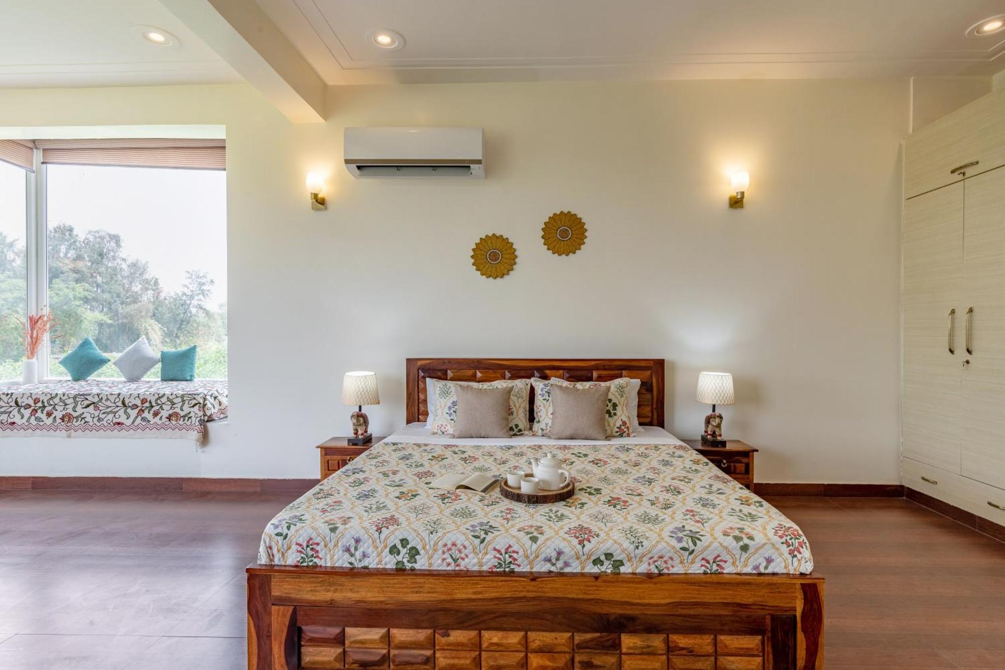 Alaya Stays Raga 2Bhk Farmstay With An Entertainment Lounge Sohna Exterior photo