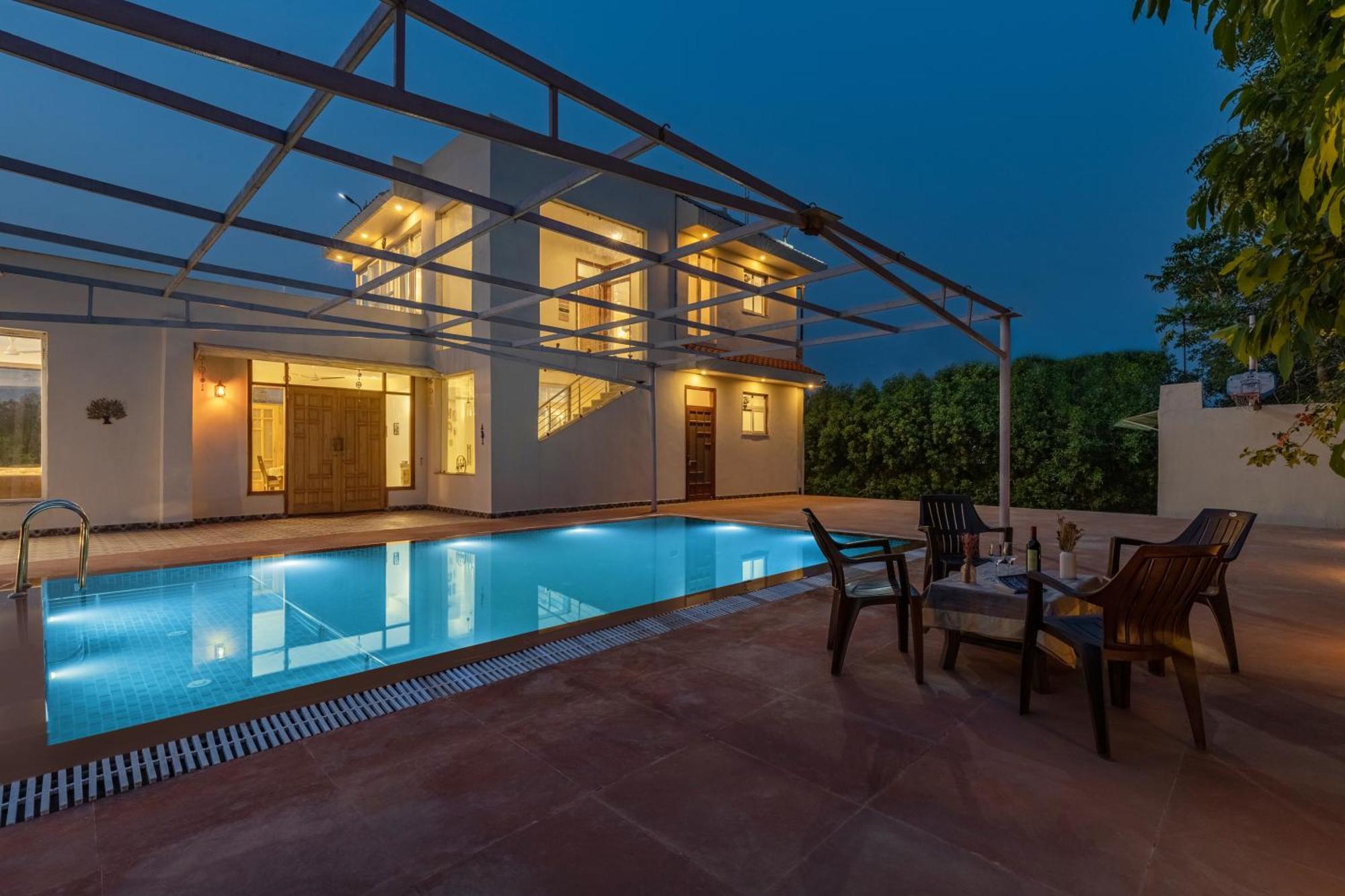 Alaya Stays Raga 2Bhk Farmstay With An Entertainment Lounge Sohna Exterior photo