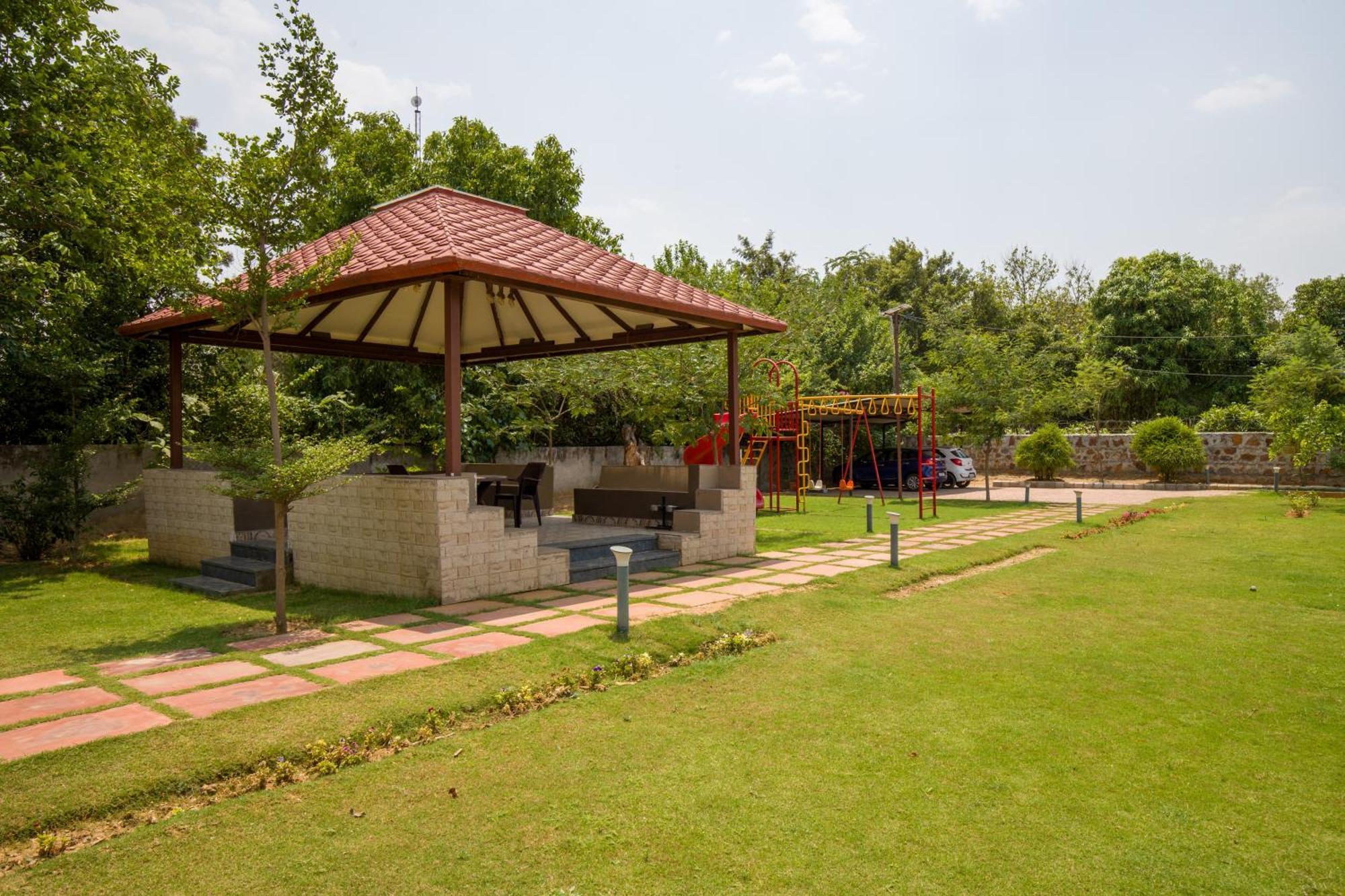 Alaya Stays Raga 2Bhk Farmstay With An Entertainment Lounge Sohna Exterior photo