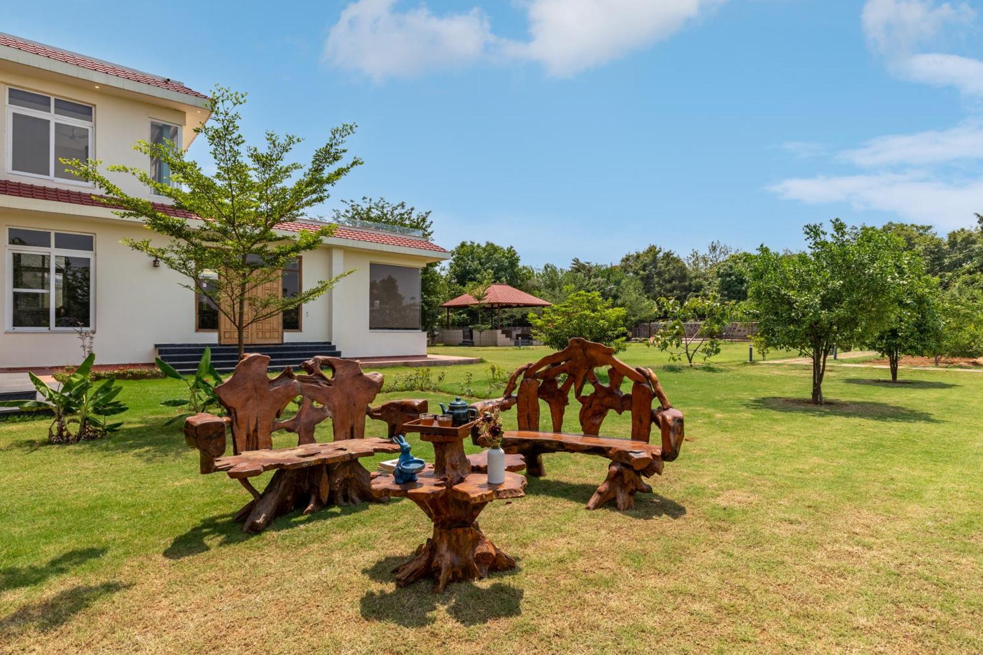 Alaya Stays Raga 2Bhk Farmstay With An Entertainment Lounge Sohna Exterior photo